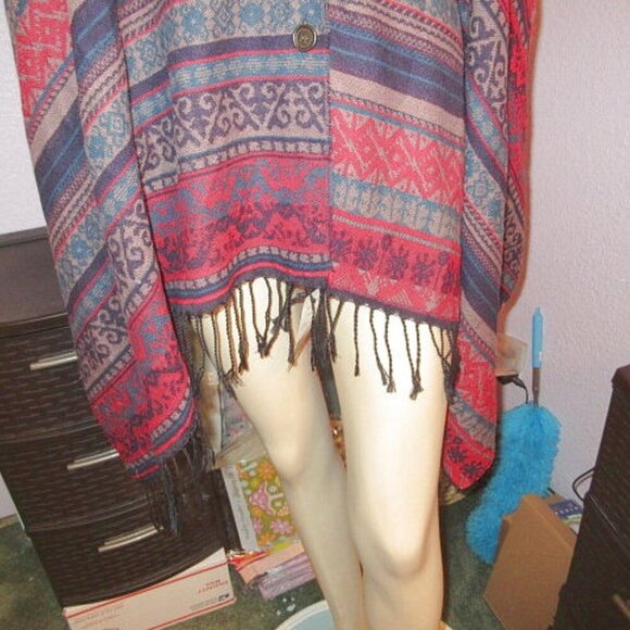 Fairisle Furry Wrap Poncho Faux Fur Collar Knit Cardigan Cape Artsy Hippie Boho - Picture 3 of 9